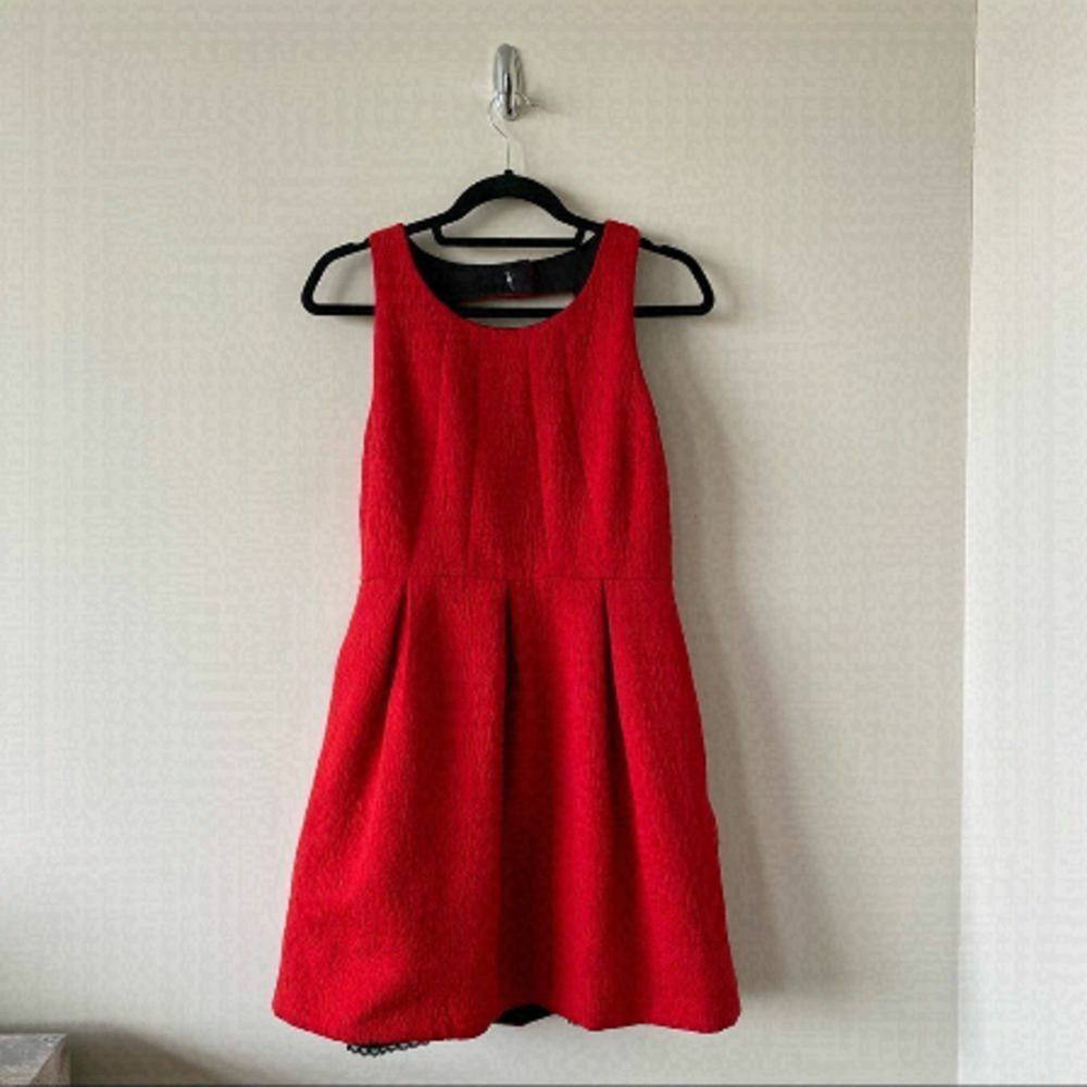 MOULINETTE Soeurs -Lipstick Red Nipped Dress